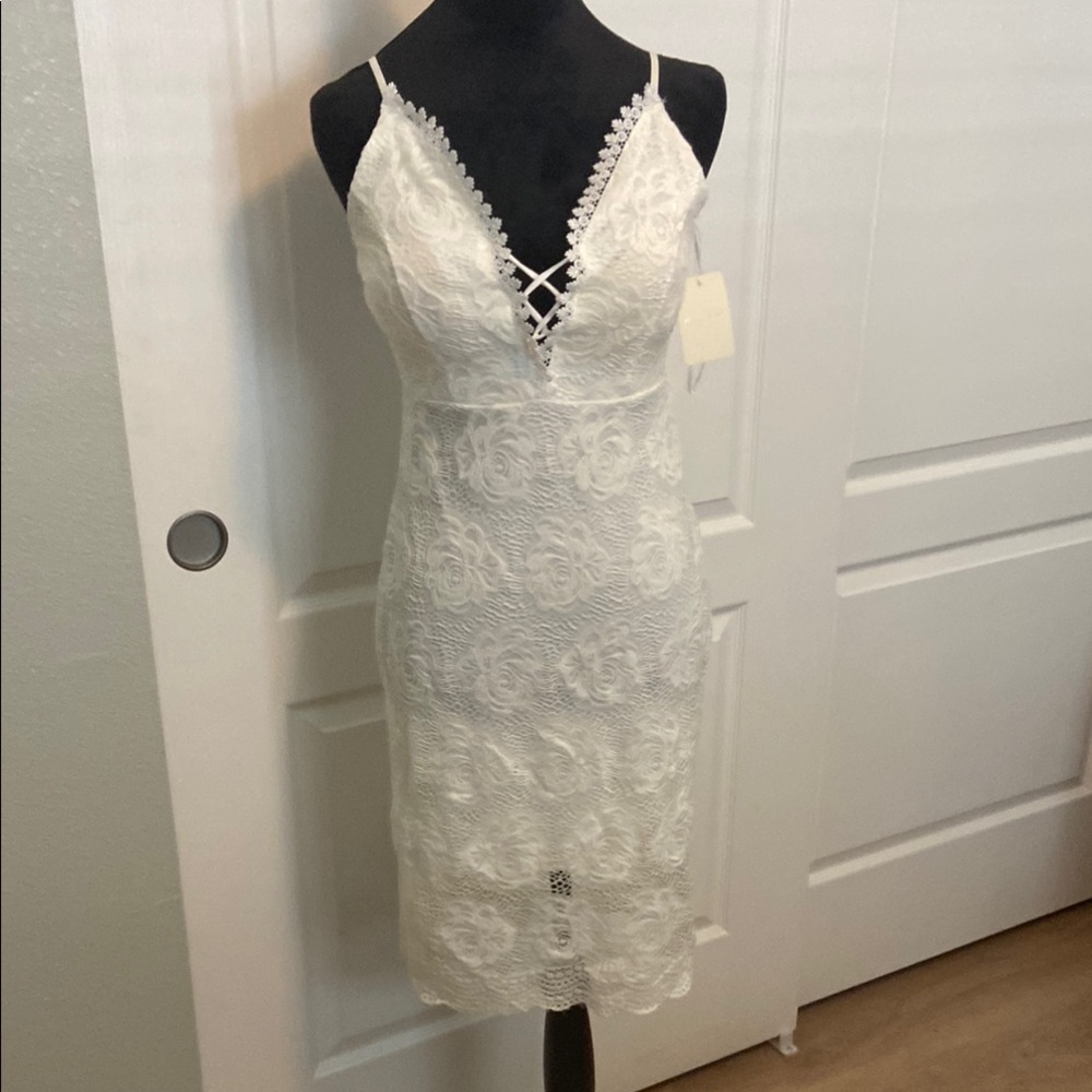 Elegant White Lace Dress